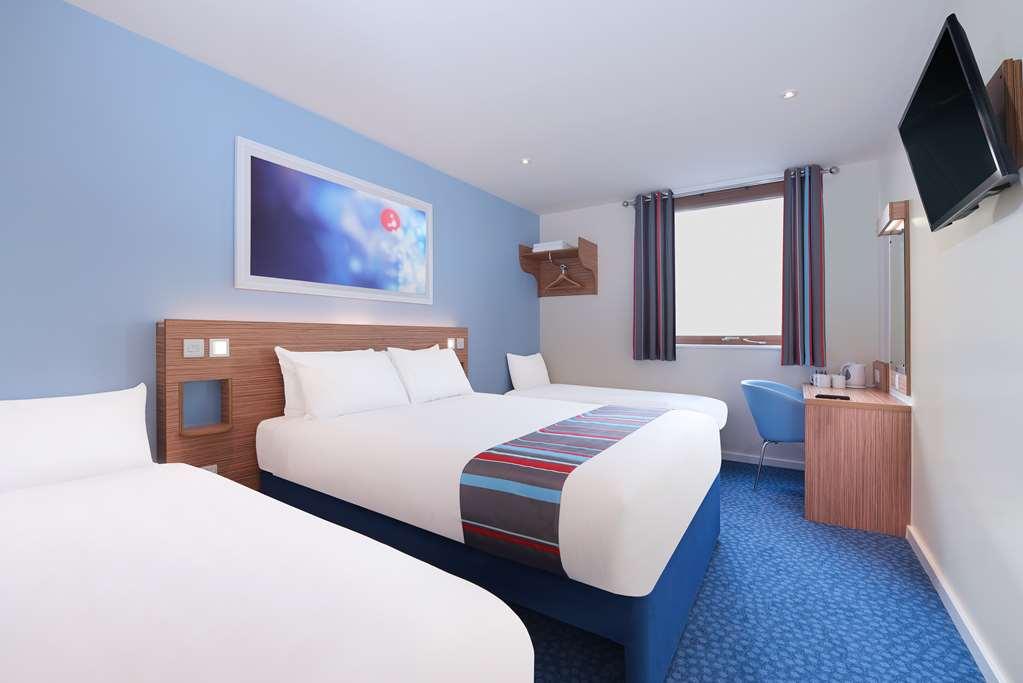 Travelodge Bracknell Central Pokój zdjęcie