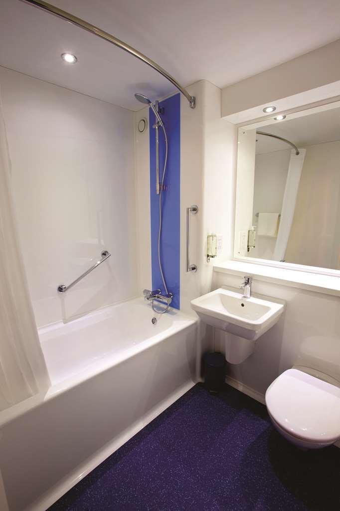 Travelodge Bracknell Central Pokój zdjęcie