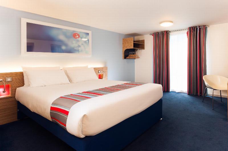 Travelodge Bracknell Central Zewnętrze zdjęcie